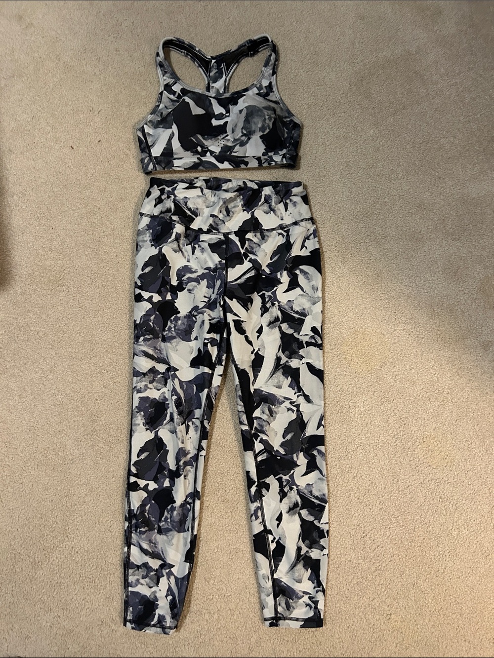Avia Black & Gray Abstract Print Leggings and Bra Set